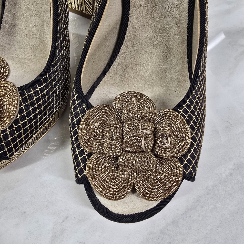 Chanel Heels - Picture 2 of 11
